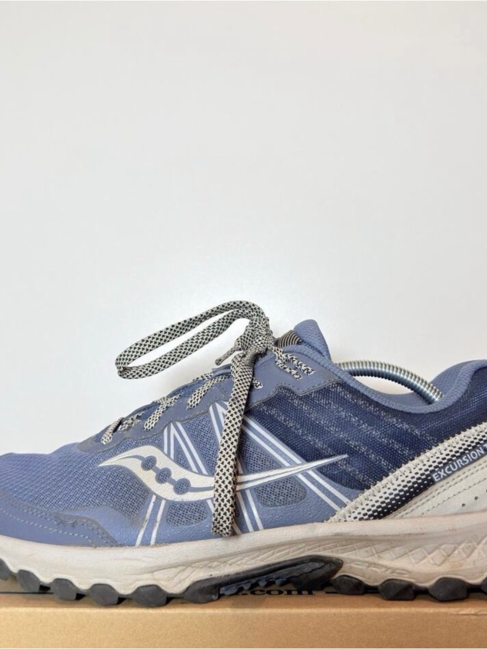 Saucony Men's Blue and White Athletic Trail Running / Hiking Shoes